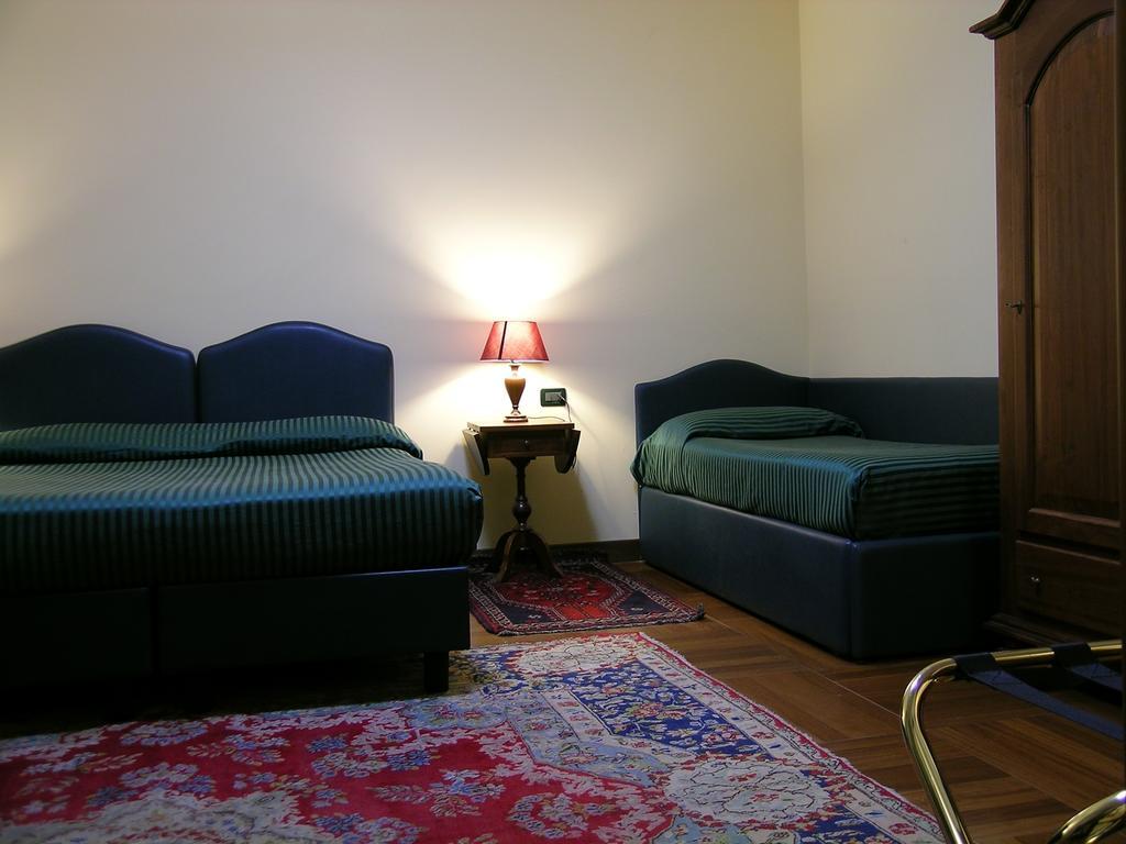 Relax Style House Central Rooms بيسكارا الغرفة الصورة